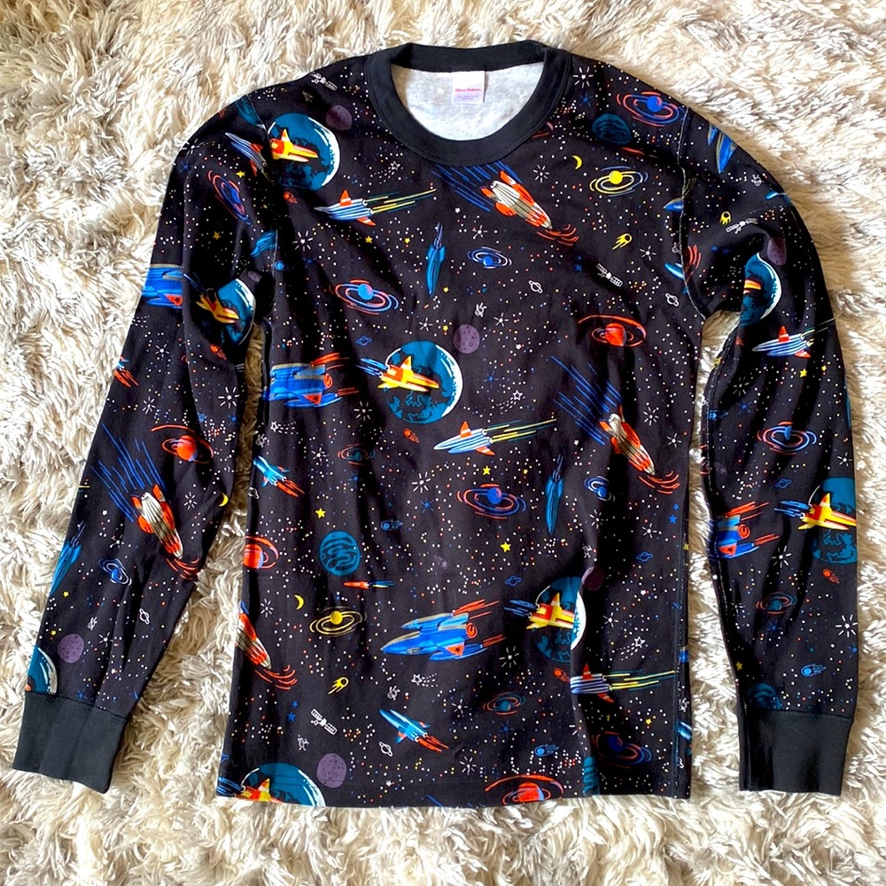 Hanna Andersson adult small space pajama top